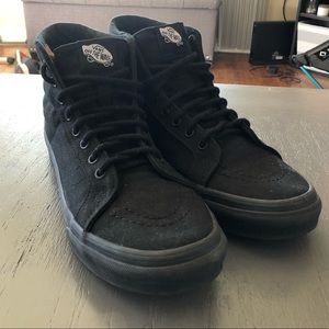 Vans high top skate shoes 6.5mens 8.0womens